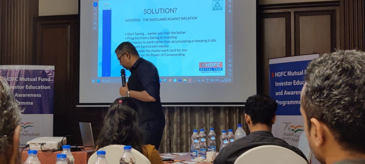 Speaker presenting investment options